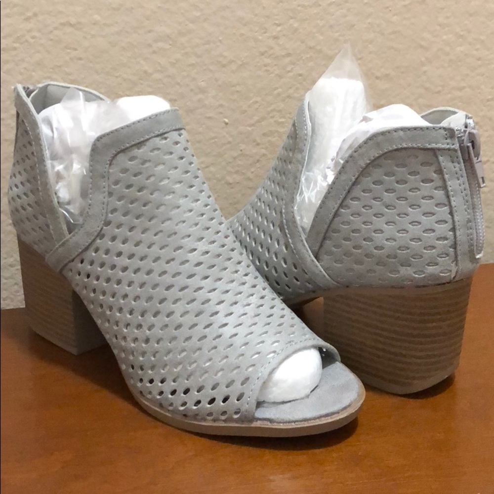 Bootie - Picture 4 of 8